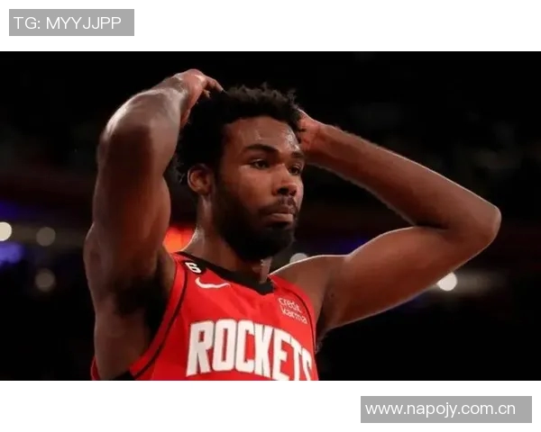 伊森三分球命中率高达579领跑联盟九位球员出手超30次命中率超五成