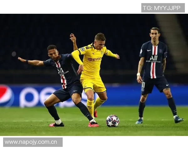 内马尔精彩低射破门狂欢庆祝引全场沸腾展现绝佳状态