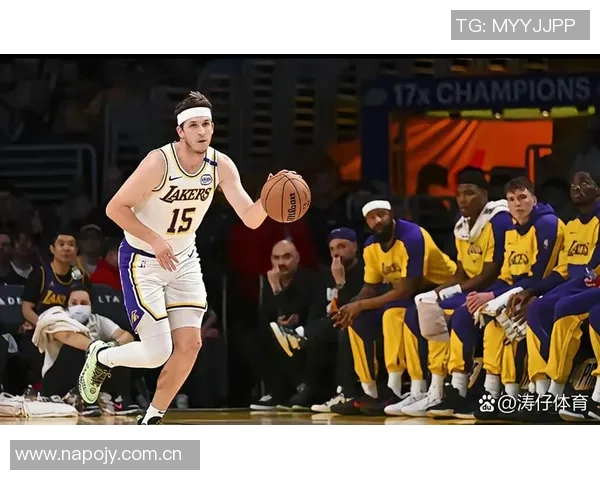 阿里纳斯：湖人若用里夫斯续约将导致球队未来十年停滞不前